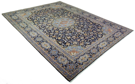 Image 1 of Hand-knotted Kashan cork oriental rug - 396 x 304 cm | finest cork wool, classic medallion & floral pattern