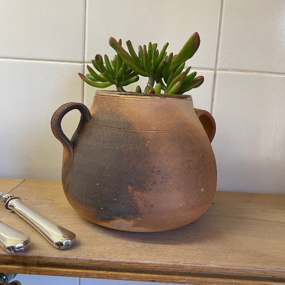 Image 1 of Olla antigua de gres con asas