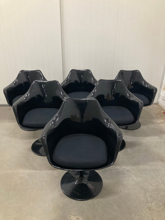 Image 1 of 6 replica Saarinen Tulip stoel 1940 met armleuning