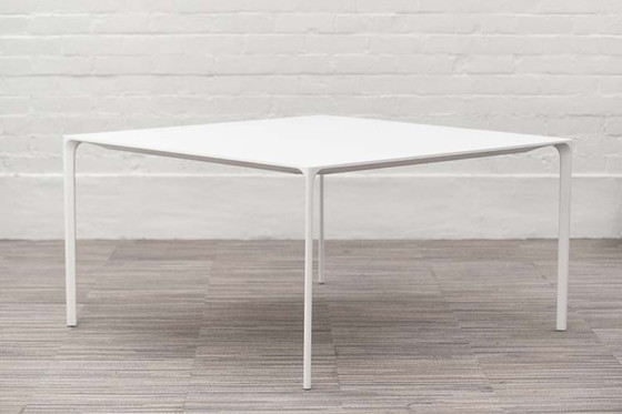 Image 1 of Arper Nuur #0800 Vergadertafel
