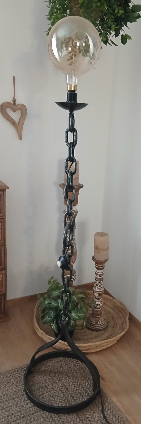 Brutalistische vintage vloerlamp uit de jaren 60/70 – Vloerlampen, Cast Iron (photo 2 of 6)