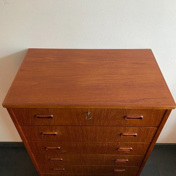 Image 1 of Vintage chest of drawers with 6 drawers