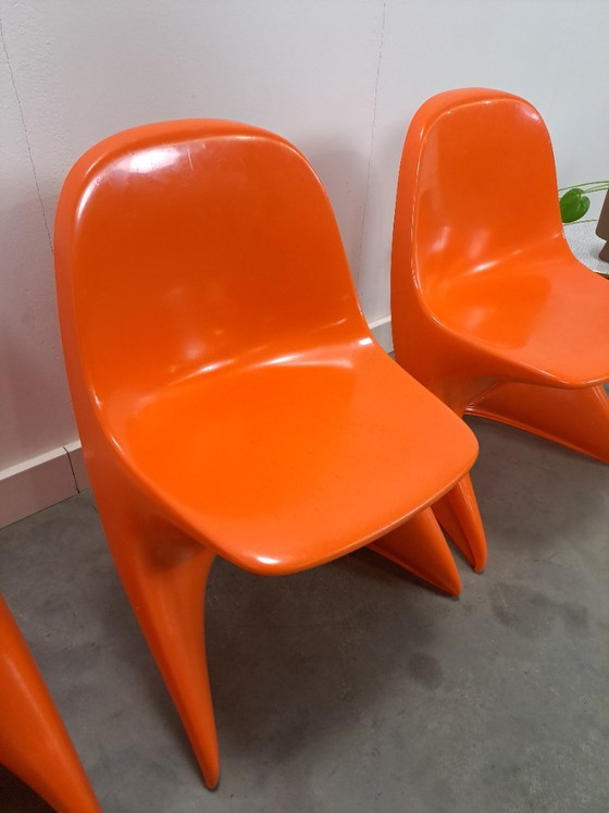 Image 1 of Seggiolone Casalino I in plastica arancione