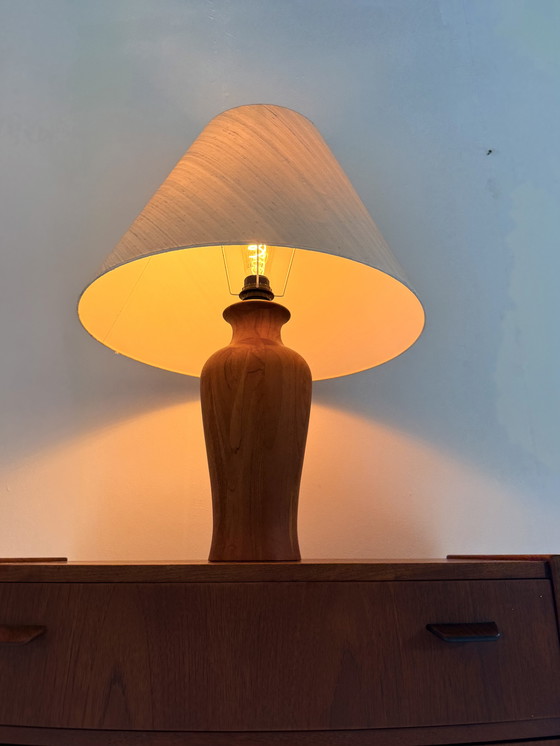 Image 1 of Lampada da tavolo vintage in teak XL, Dyrlund &#39;80