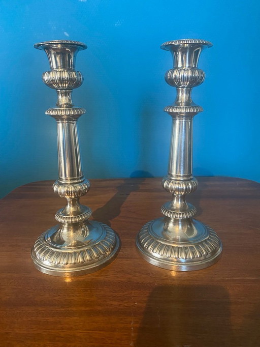 Ein Paar wunderschöner, dekorativer, versilberter Kerzenleuchter, ca. 1880