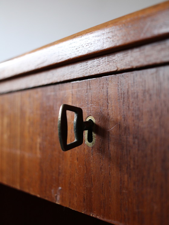 Image 1 of Bureau vintage danois indépendant en teck