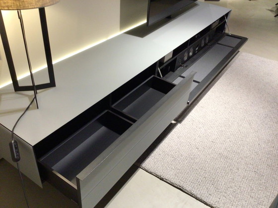 Image 1 of Mobile TV Spectral Scala