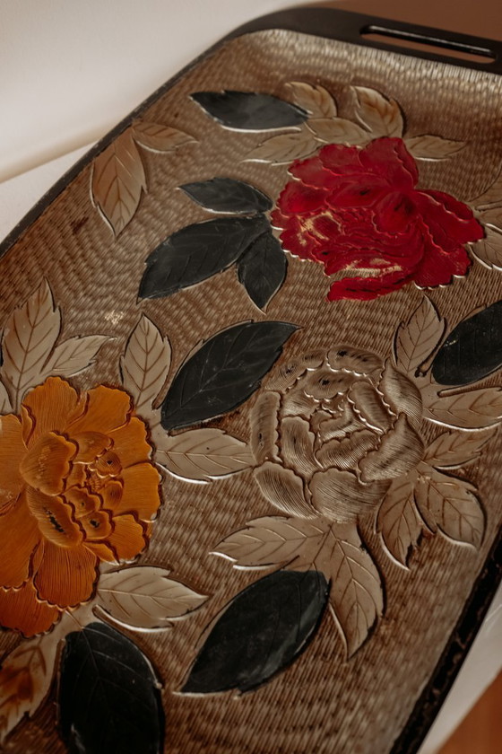 Image 1 of Plateau vintage avec fleurs