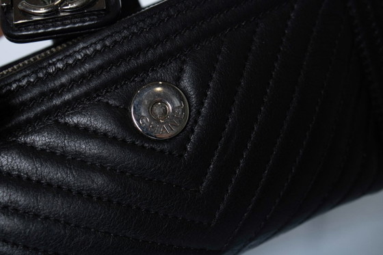 Chanel, custodia porta cellulare Le Boy con motivo a chevron – Borse a tracolla, Lambskin (photo 8 of 12)