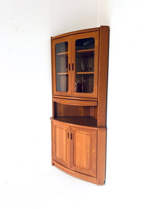 Vitrine d'angle vintage danoise en teck, Dyrlund '70s