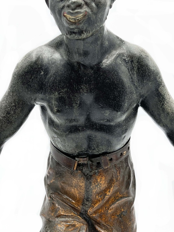 Esculturas de bronce de los años 30 que representan a un africano (photo 4 of 5)