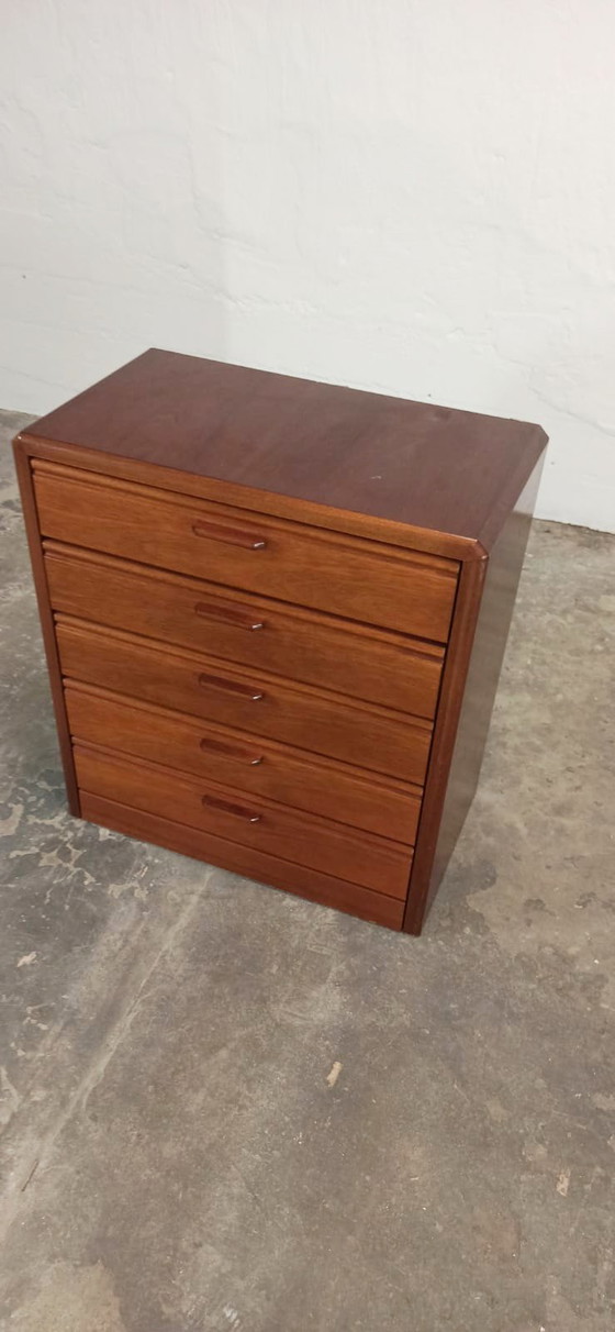 Image 1 of Cassettiera in legno Hülsta