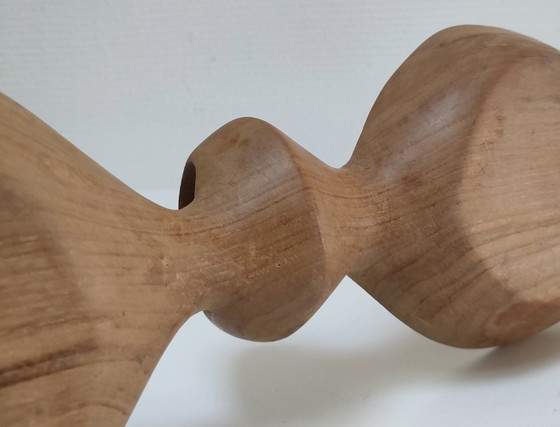 Image 1 of gesneden snuisterijenbakje van massief hout