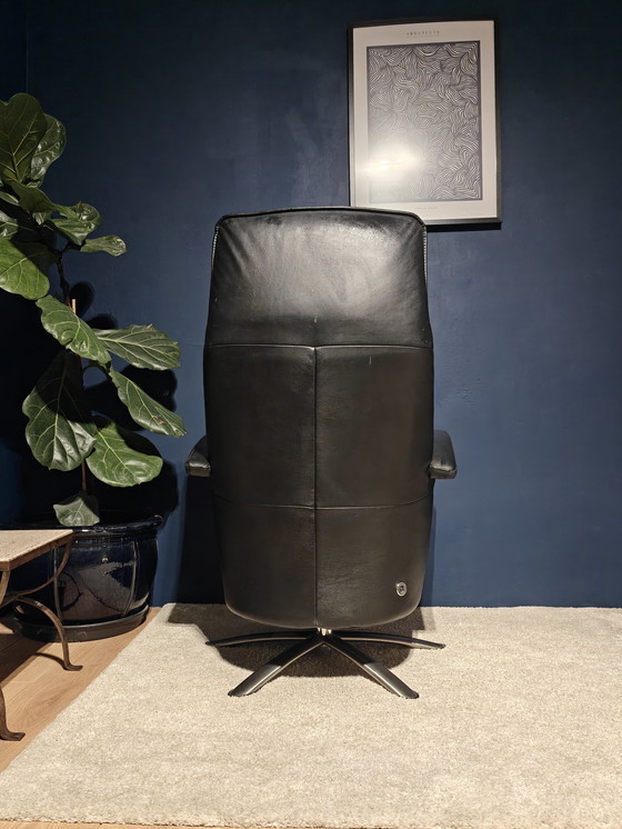 Image 1 of Set future twice chairs