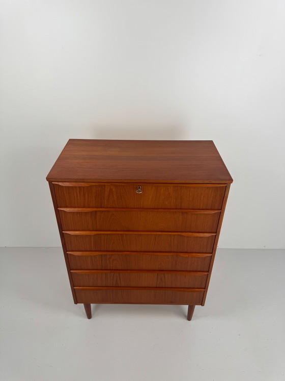 Cómoda danesa, Dinamarca, década de 1960 – Wood (photo 2 of 7)