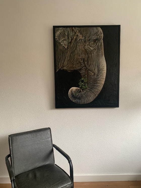 Image 1 of Cool painting of an elephant