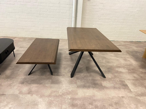 Ensemble de tables à manger (table à manger et table basse)