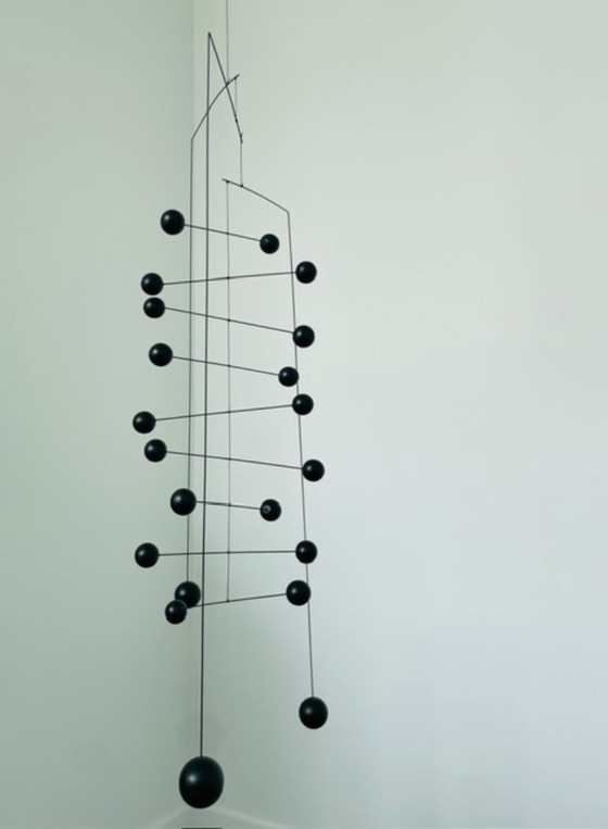 Image 1 of Móviles Flensted Counterpoint Black – Diseño danés de Ole Flensted