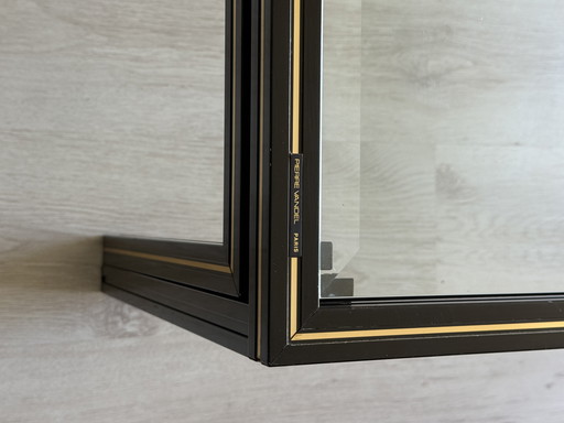 Ikonischer Pierre Vandel Paris Couchtisch – Hollywood Regency

Zum Beispiel ein Couchtisch aus Paris – Hollywood Regency
