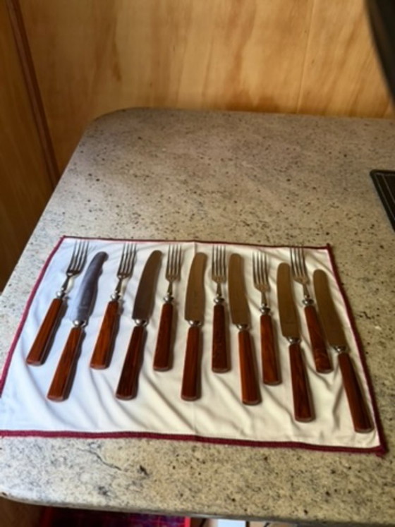 Vintage Carl Voos Solingen German Flatware Set - 12 Piece MCM Knife And Fork Set - Rostfrei Stainless Steel (photo 13 of 32)