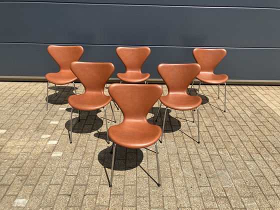 Image 1 of Fritz Hansen serie 7 Sillas Butterfly en cuero coñac ¡¡¡NUEVO!!!