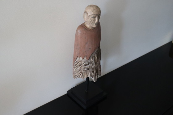 Image 1 of Statue en bois sculptée à la main représentant un moine