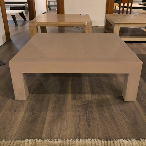 Podeste coffee table