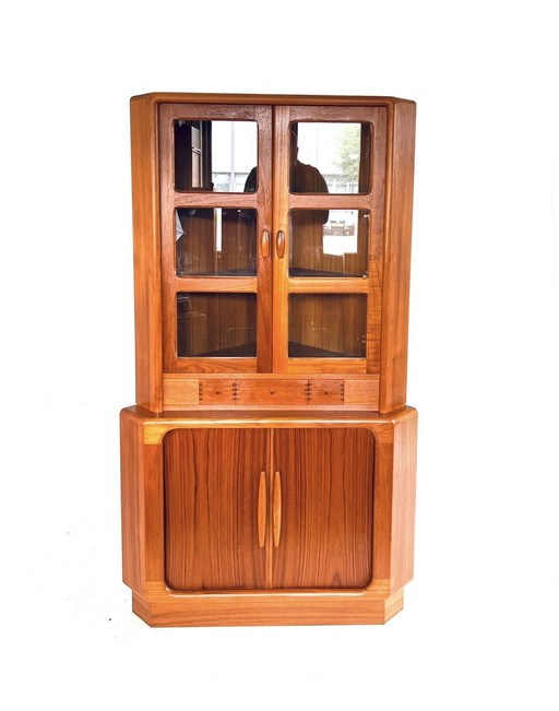 Vintage teakhouten hoekvitrine, Dyrlund ‘70