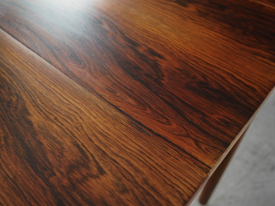 Image 1 of Table en palissandre, design danois, années 1970, fabrication : Danemark