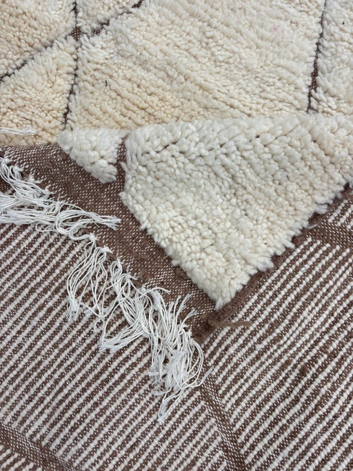 Alfombra de lujo hecha a mano de 250 cm x 150 cm.