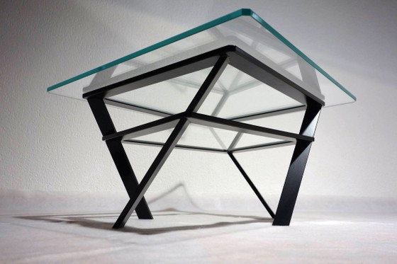 Coffee table / Club table, handmade unique piece from Switzerland – Metal (photo 2 of 5)