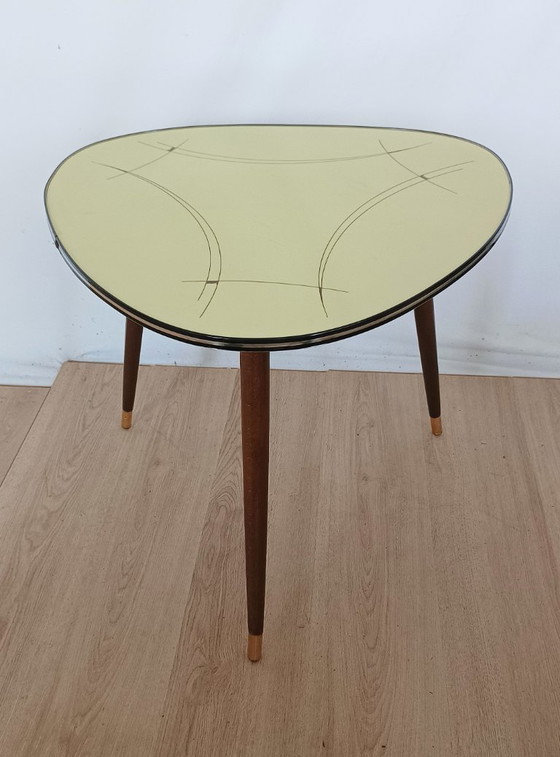 Image 1 of Grande table d'appoint des années 1950