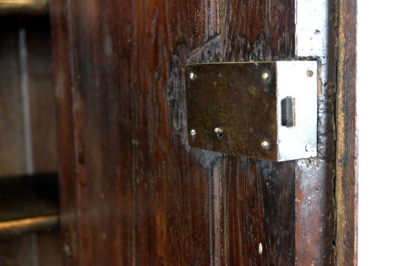 Image 1 of Armario alemán de dos puertas, siglo XVII, roble