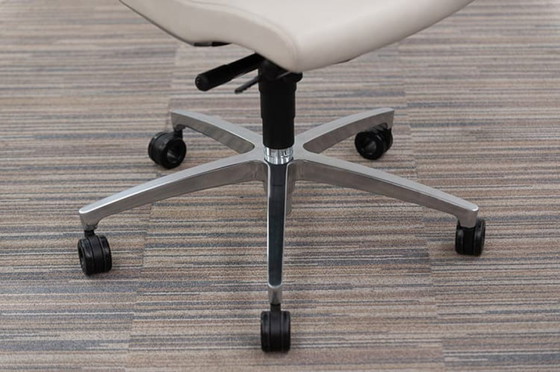 Image 1 of Dauphin In Touch 5410 Executive chair