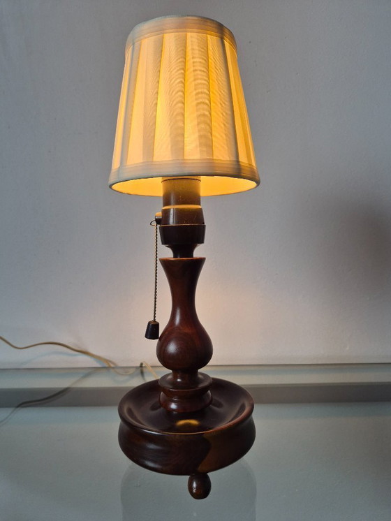 Image 1 of Lampe de table/de chevet japonaise vintage en bois