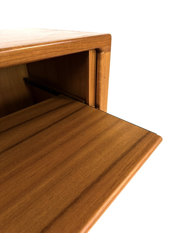 Image 1 of Vintage teak TV cabinet/audio furniture, Dyrlund '80
