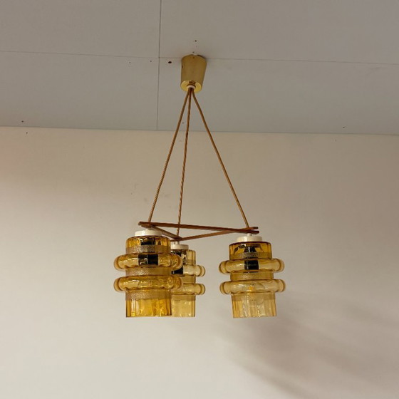 Image 1 of Vintage amberkleurige plafondlamp met 3 kappen