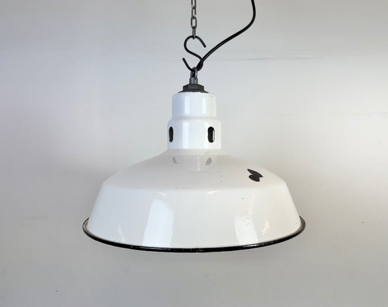 Image 1 of Industriële witte geëmailleerde fabriekshanglamp van Abolite, jaren 60