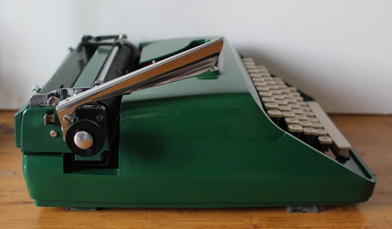 Image 1 of Remington Concord typemachine