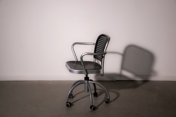 Image 1 of Silberner Bürostuhl von Vico Magistertti für De Padova