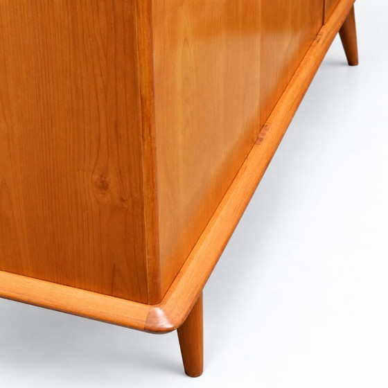 Vintage 3-deurs kledingkast – houten garderobekast met spiegel – Kledingkasten, Wood (photo 8 of 9)