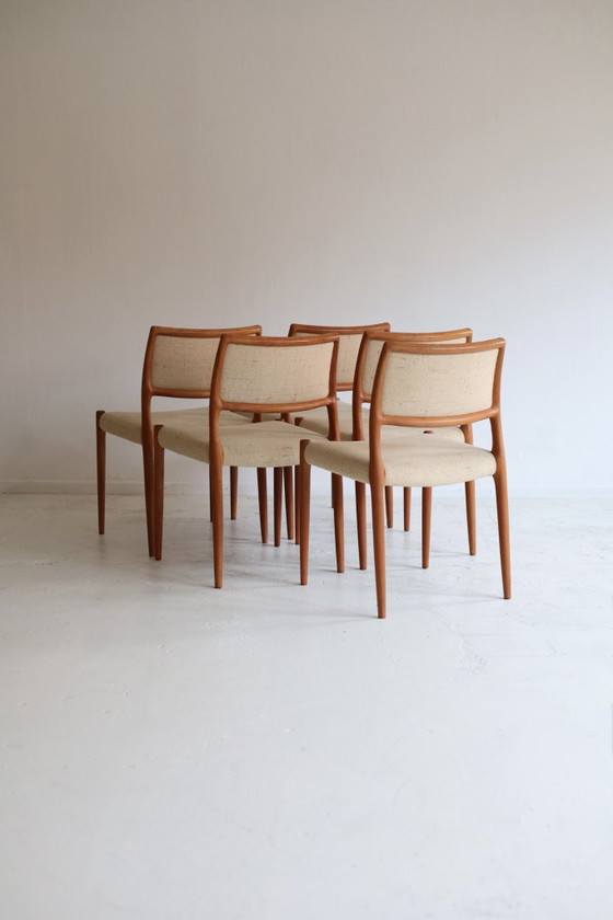 Set di 4 Sedie da pranzo vintage modello 80, Niels Otto Møller – Legno, Tessile (photo 7 of 9)