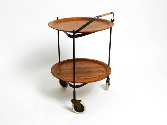 Image 1 of Schöner klappbarer Mid-Century Modern Servierwagen mit abnehmbaren Teak Pagholz Tabletts