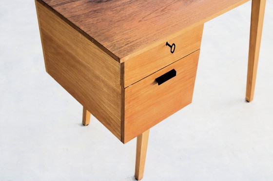 Image 1 of Scrivania danese vintage