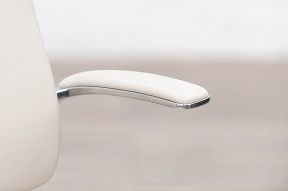 Image 1 of Dauphin In Touch 5410 Executive chair