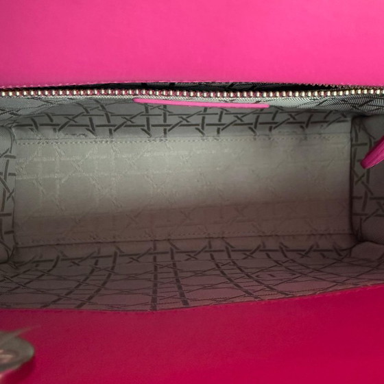 Image 1 of DIOR LADY SMALL - CANNAGE LAMMLEDER BARBIE PINK SILBERNE BESCHLÄGE