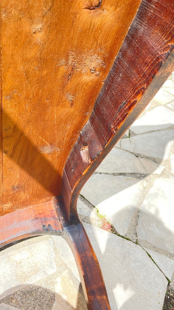Schreibtisch mit geschwungenen Beinen – Wood (photo 15 of 31)
