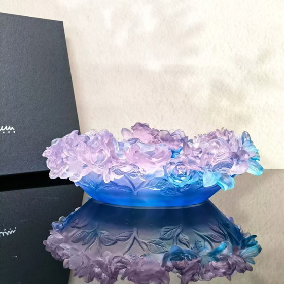 Image 1 of Bol « Sweet Garden », L 32 cm par Daum