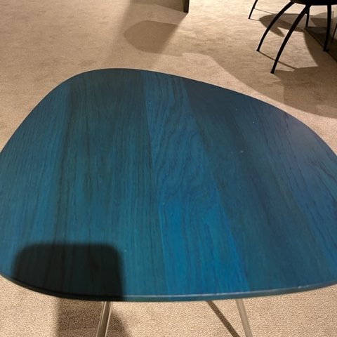Image 1 of Leolux Liliom side table