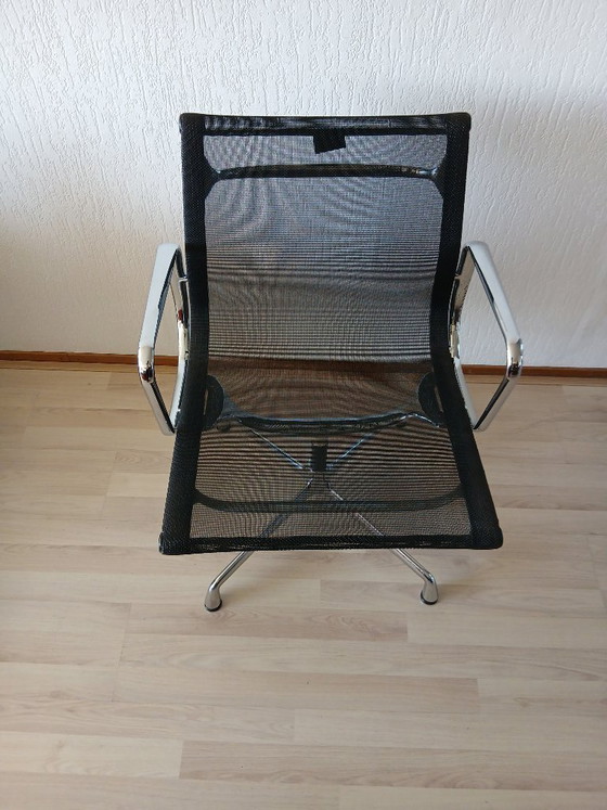 Image 1 of Silla Vitra EA 108 Netweave - Charles y Ray Eames